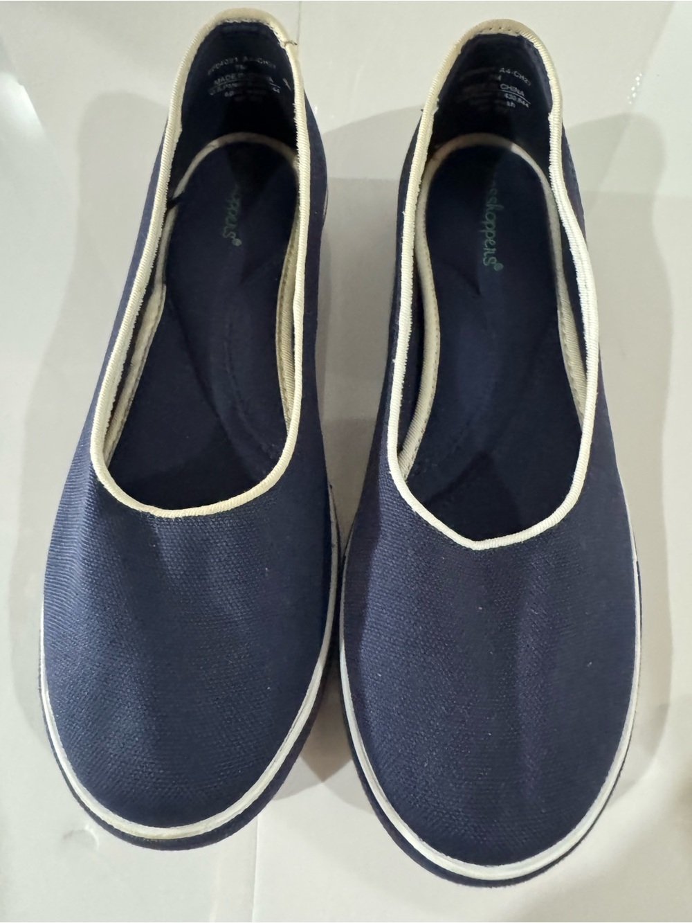 Grasshoppers Navy Canvas Slip-Ons Size 7M